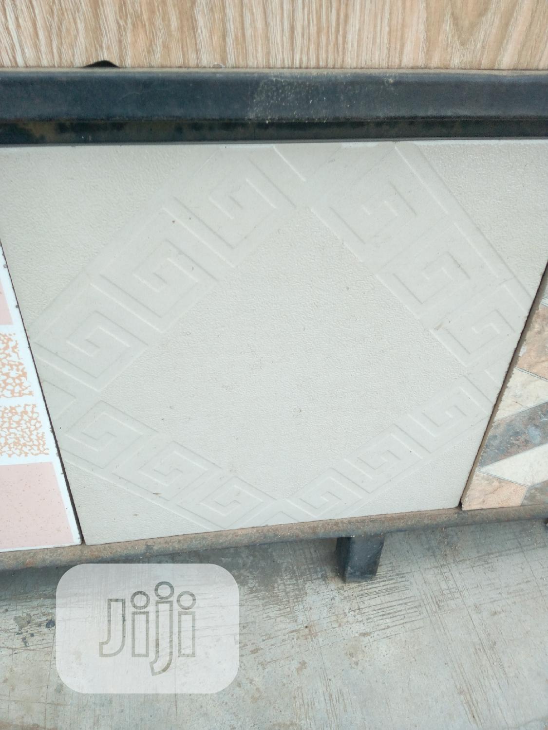 40x40 Floor and Wall Tiles