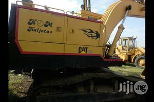 Escavator CAT 225