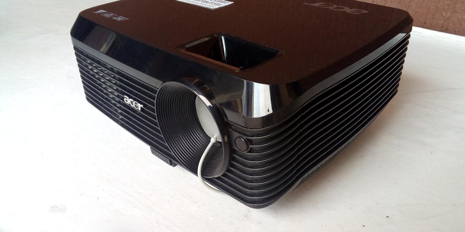Unique Acer Projector