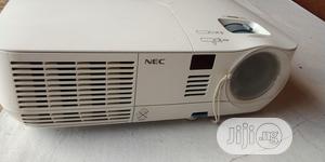 NEC Projector