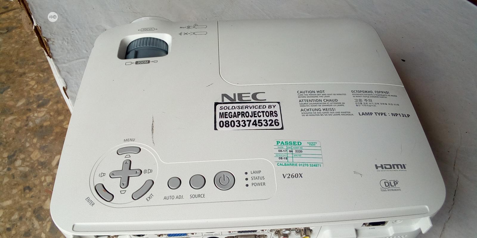 NEC Projector