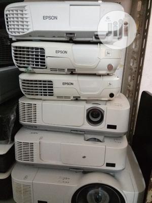Super Neat Working Epson Projector