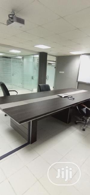 12 People Conference Table