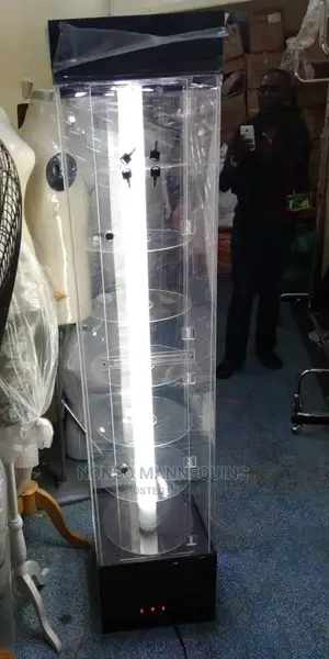 Rotating Showglass Display 1