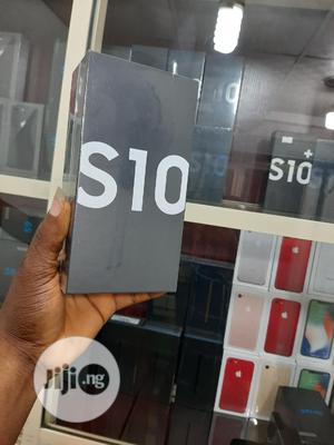 New Samsung Galaxy S10 128 GB Gray
