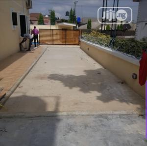 High Quality Artificial Green Grass for Home Garden.