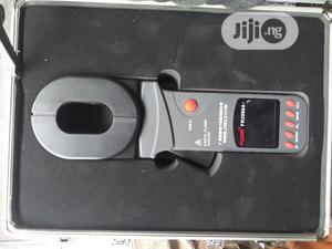 Digital Earth Clamp