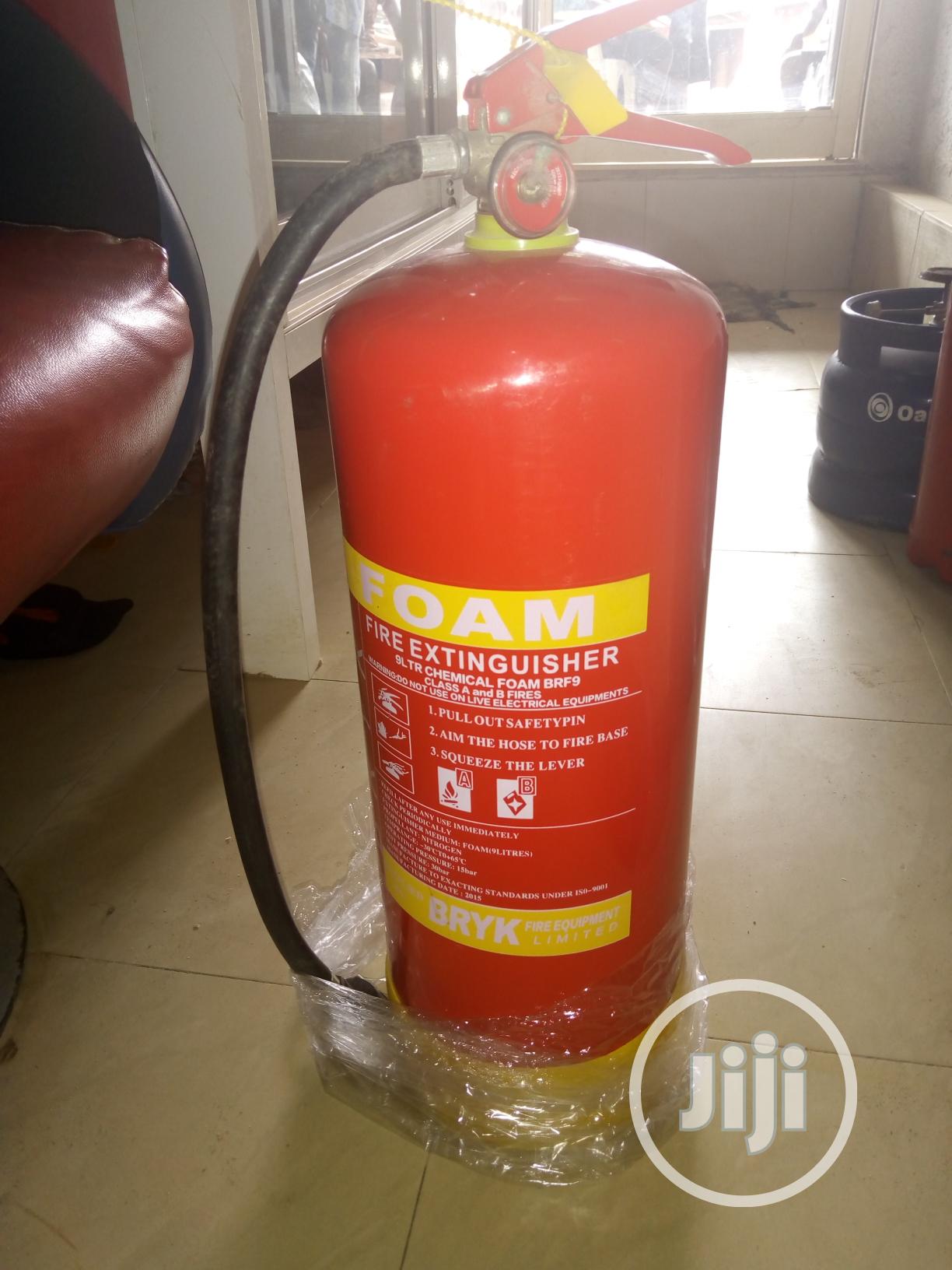 9 Liters Foam Fire Extinguisher.