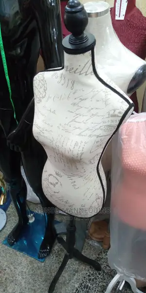Dressform Displays