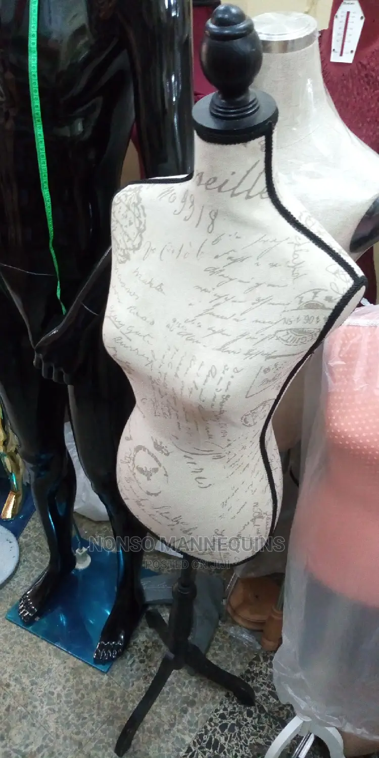Dressform Displays