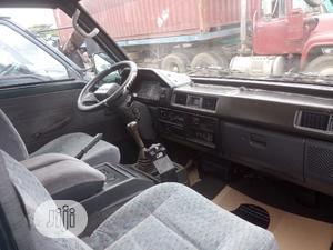 Mitsubishi L300 2001 Green