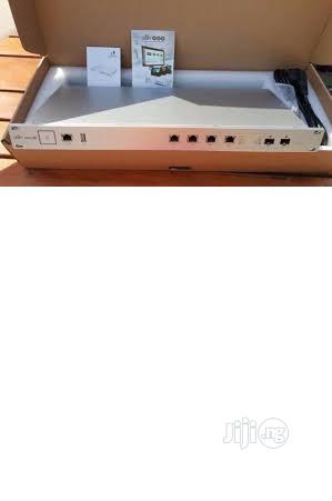 Unifi Security Gateway Pro 4 (USG-PRO-4)