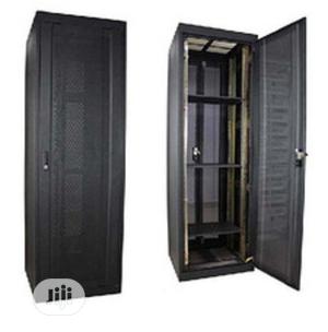 Photo - 42U 800x1000
