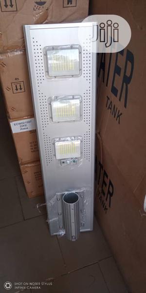 150w All in One Solar Street Light 15 Meters Wireless