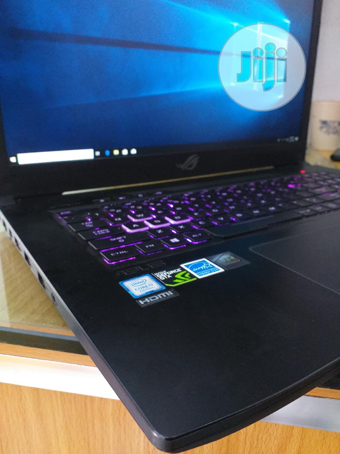 Laptop Asus ROG Strix GL703 16GB Intel Core I7 SSHD (Hybrid) 1.5T
