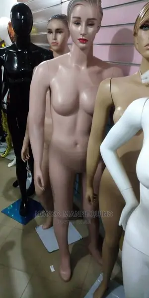 Plus Size Brown Colour Female Fibre Display Mannequinss