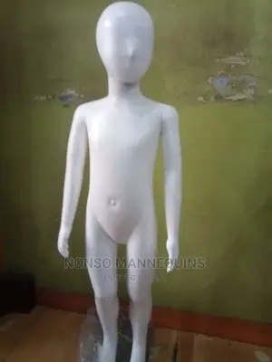 White Colour Egg Face Unisex Kid Clothes Display Mannequin
