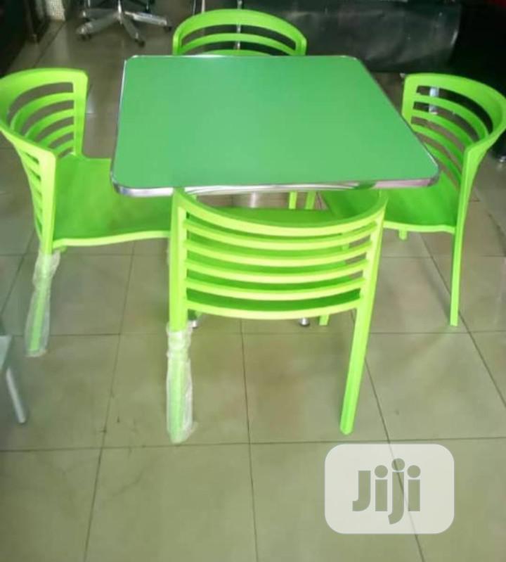 Luxury Dining Table With 4 Units of Chairs