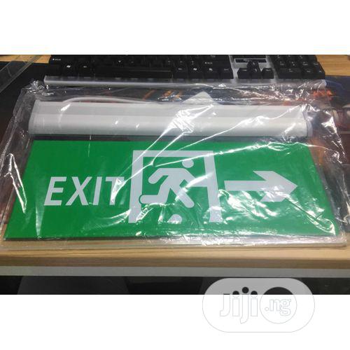 110-220v LED Emergency Exit Sign Lamp Evacuation Indicator