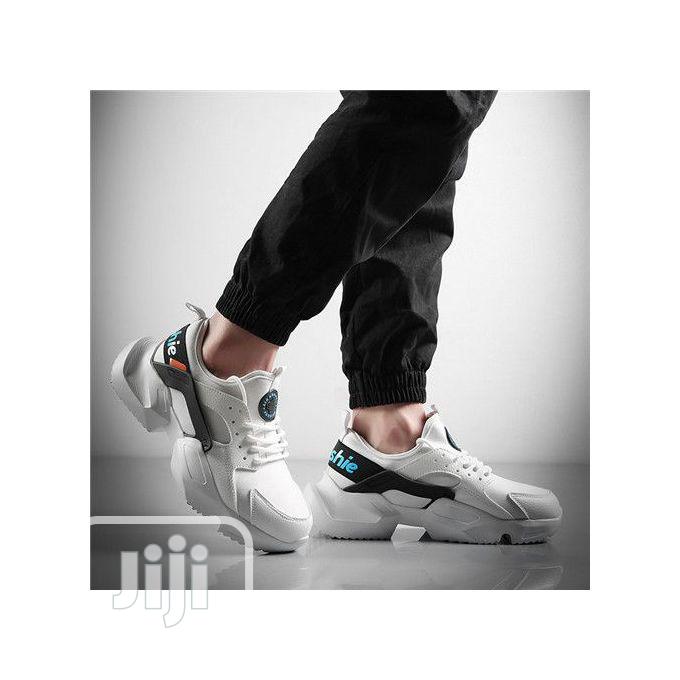 Men's Black White Sneakers