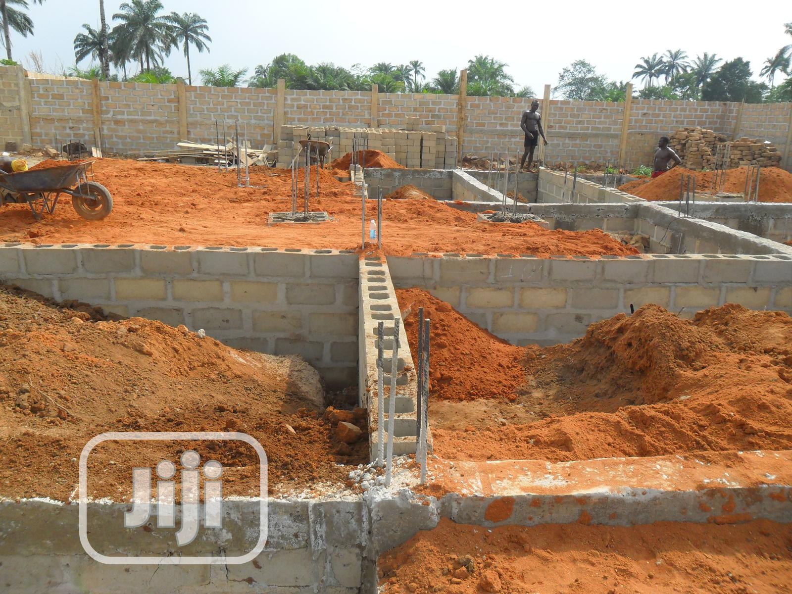 RESIDENTIAL PROJECT: Design and Construction.