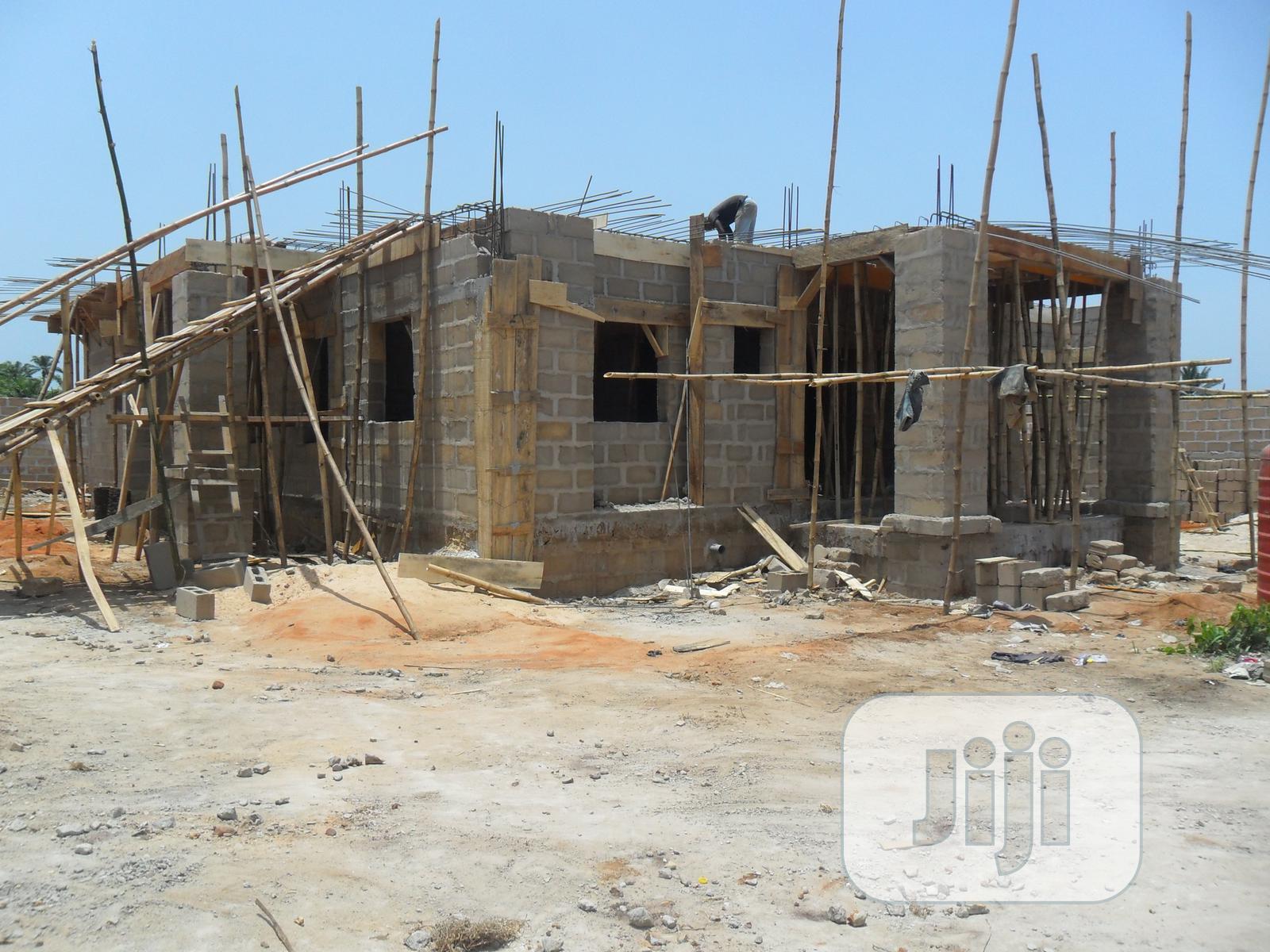 RESIDENTIAL PROJECT: Design and Construction.