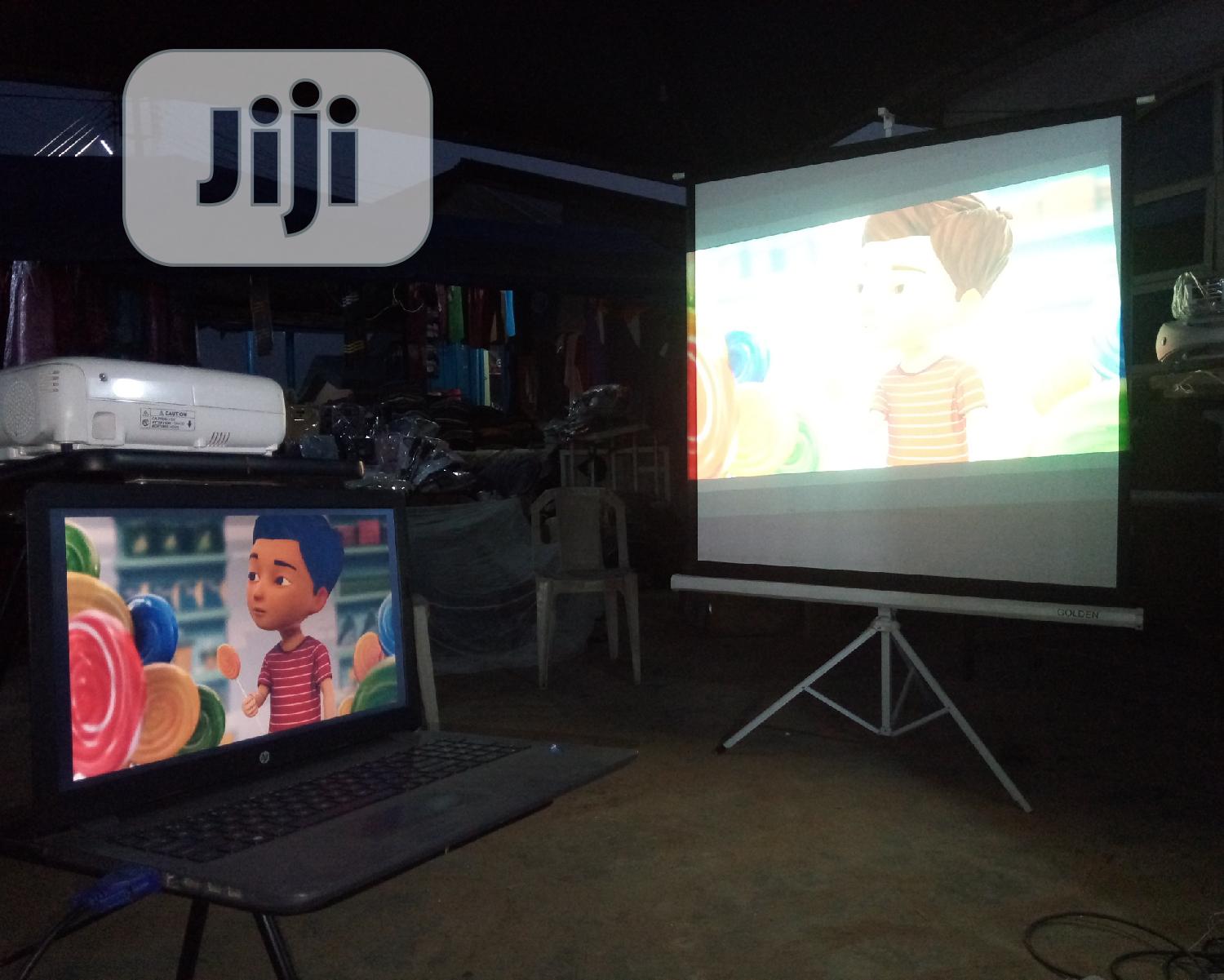 Hire a Good Projector