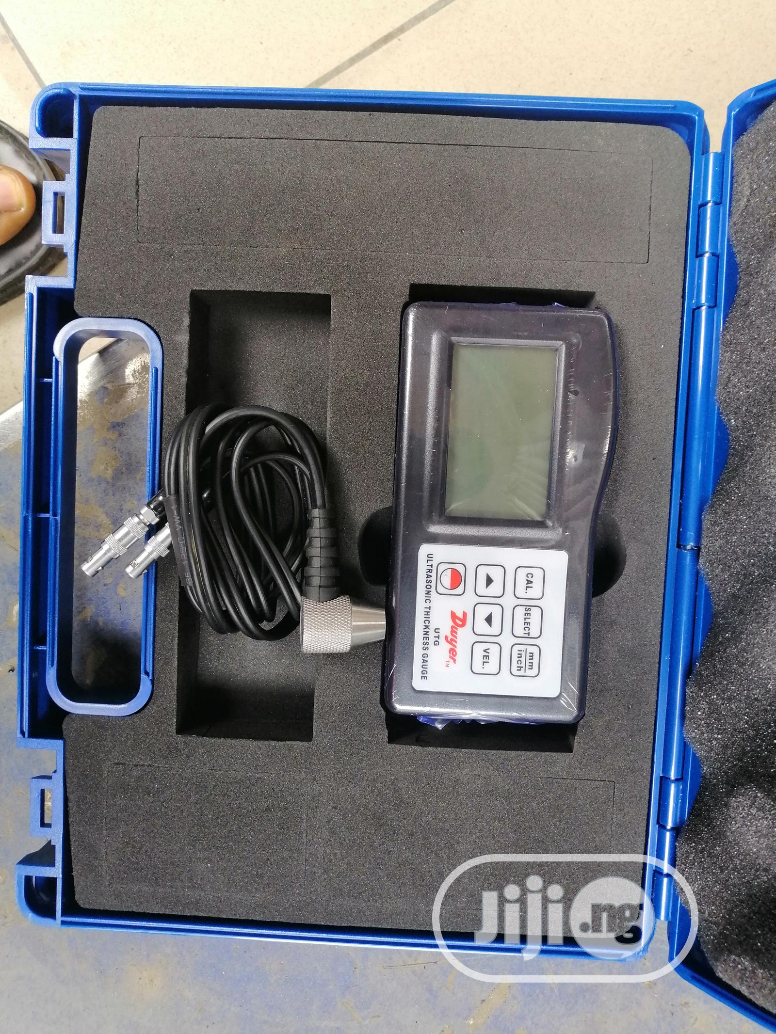 Dwyer UTG Ultrasonic Thickness Gage