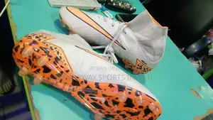 Size 40 Leather Nike Boot