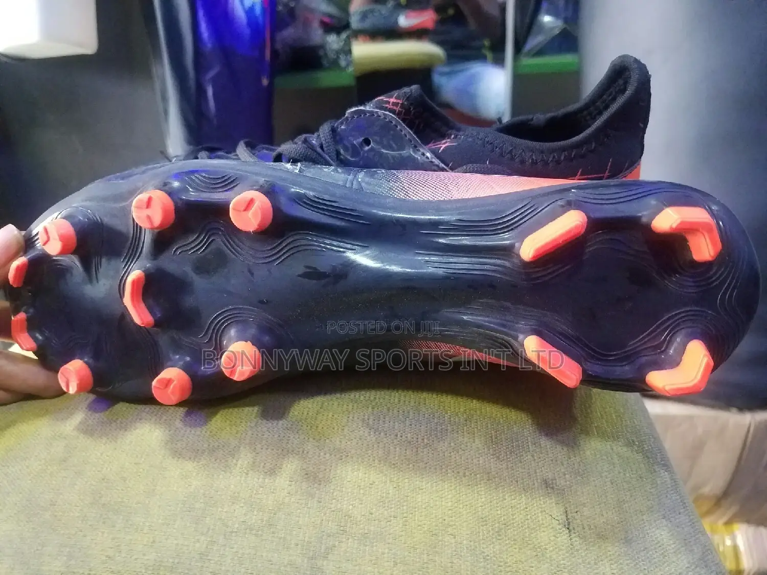 Size 40 Leather Nike Boot