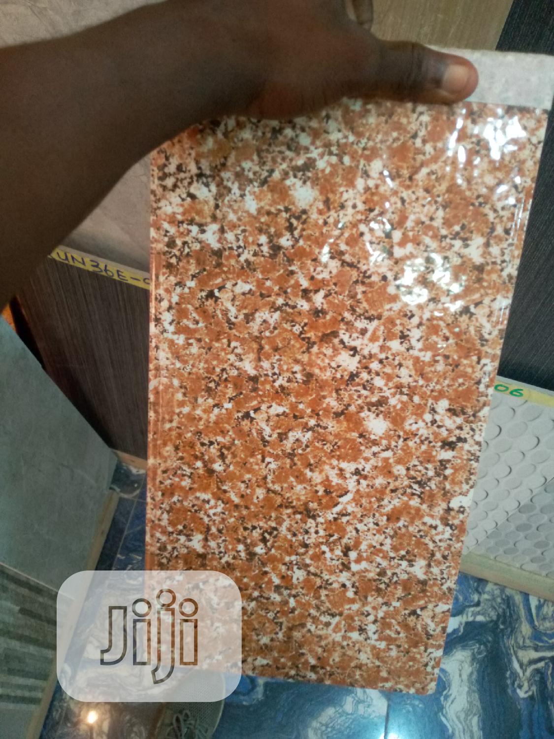 Crack Wall Tiles 20x40