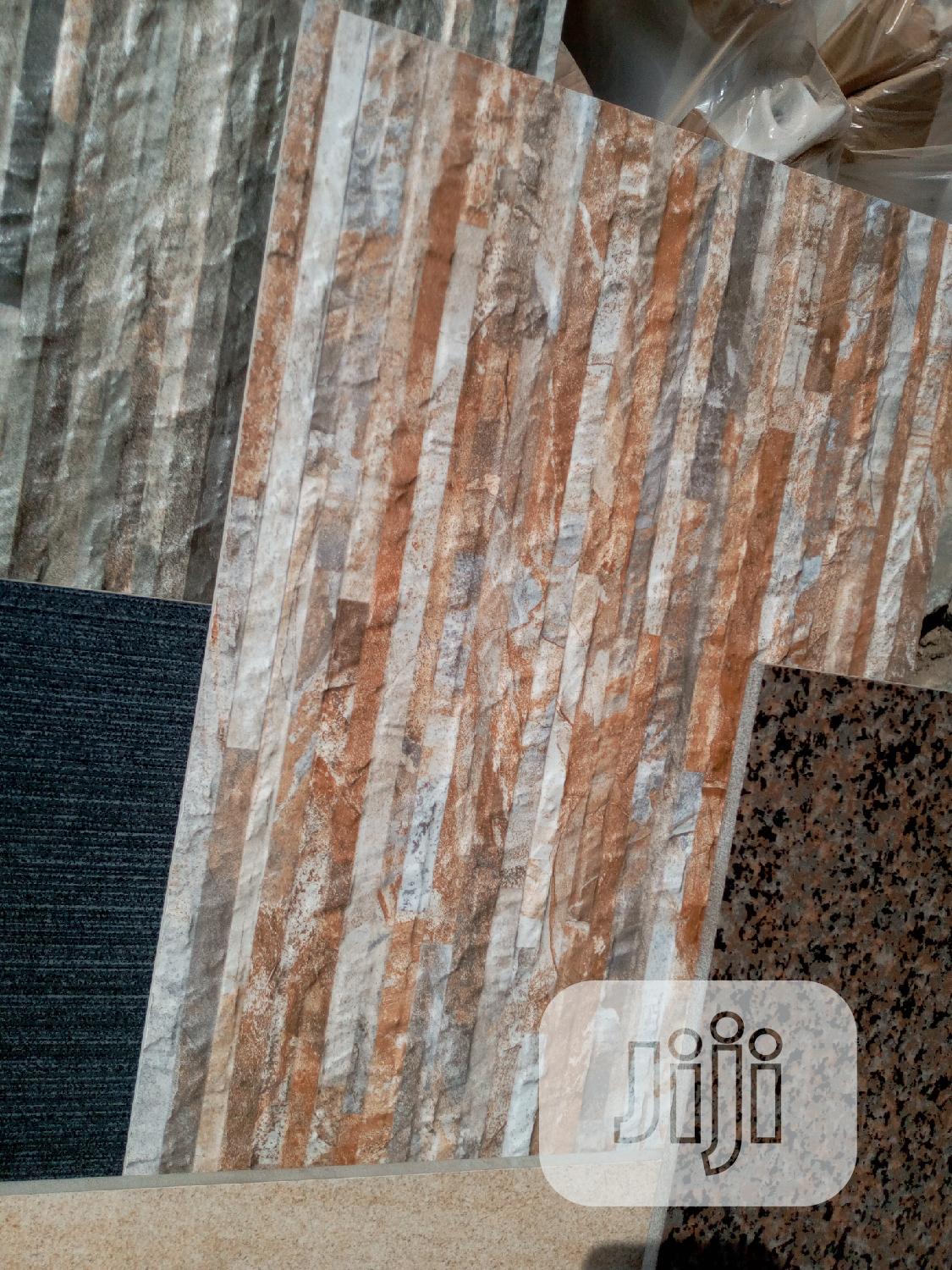 Crack Wall Tiles