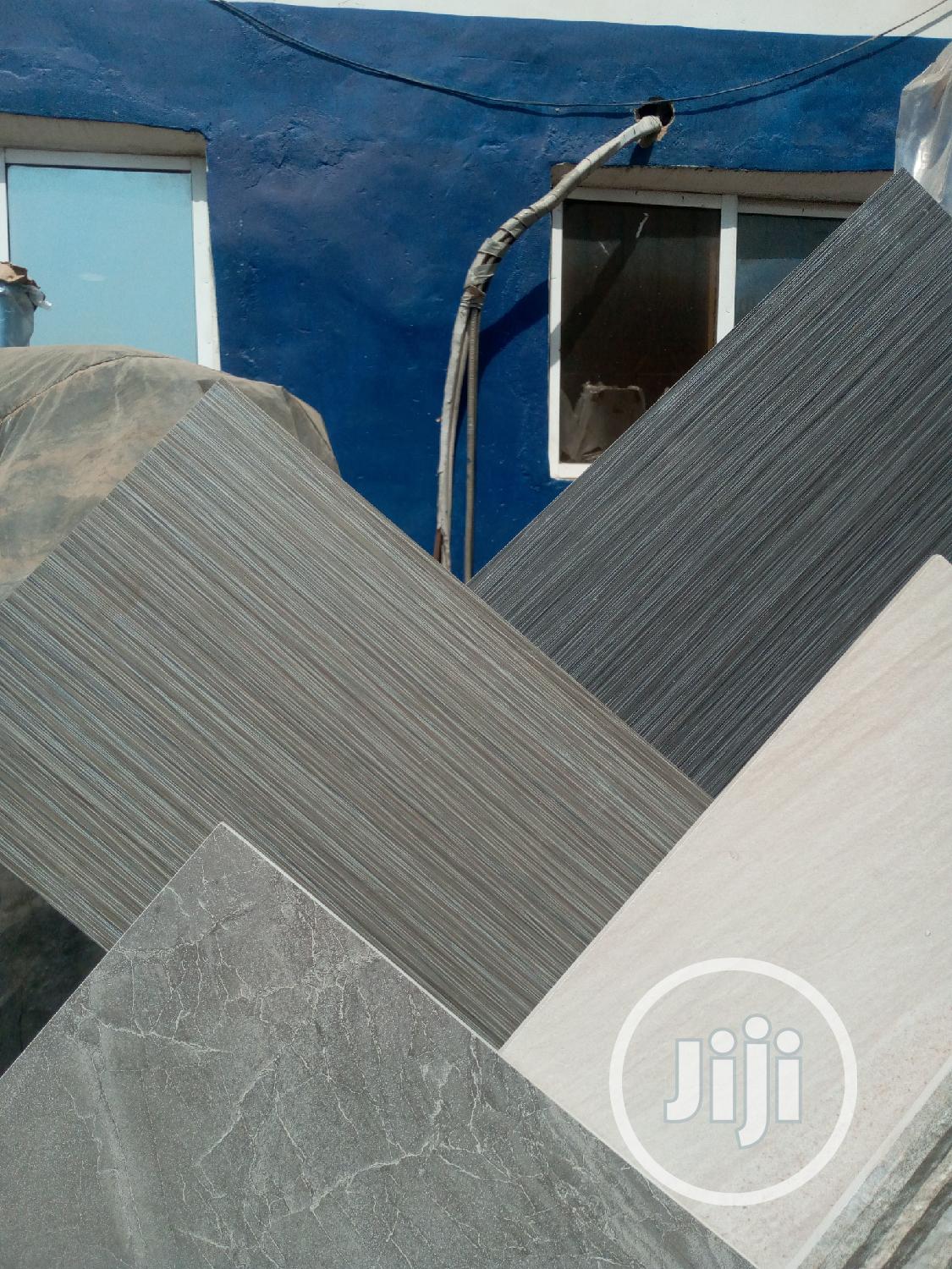 Crack Wall Tiles