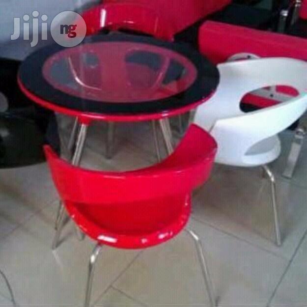 Unique Glass Table And Chairs
