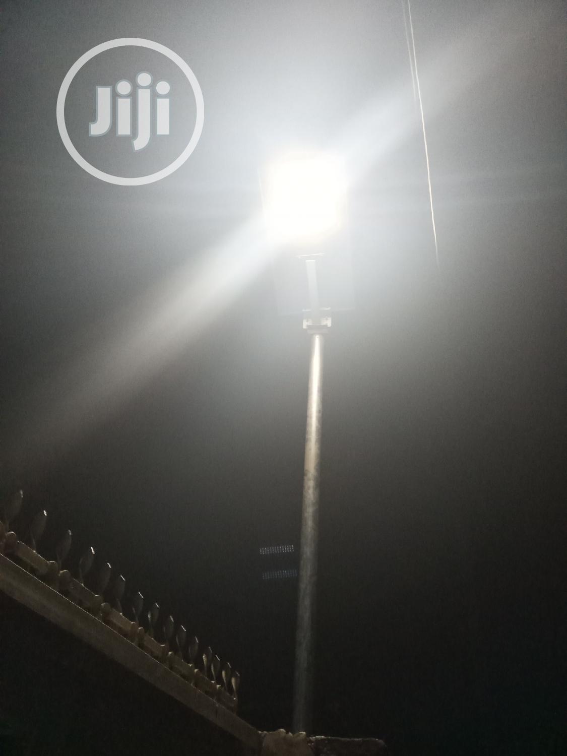 Solar Rechargeable Street Light (8-10hrs Duration)