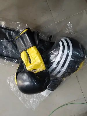 Boxing Glove Adidas With Stipe 123
