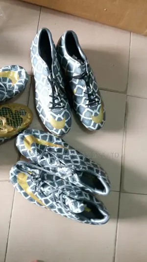 Adidas & Nike, Soccer Boot