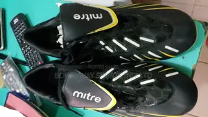 Adidas & Nike, Soccer Boot