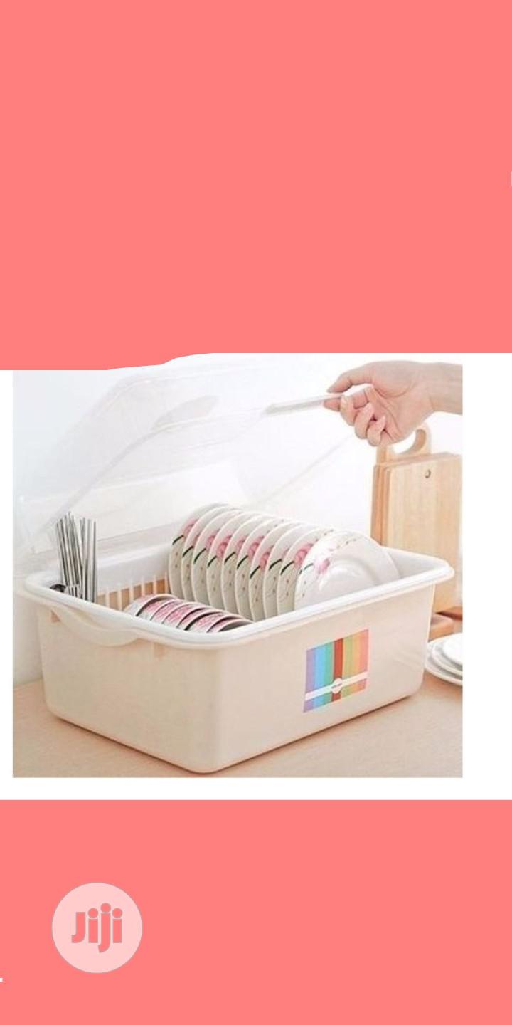 Plastic Plate Rack With Cover