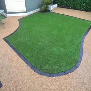 Artificial Green Grass For Office And Home Decorations