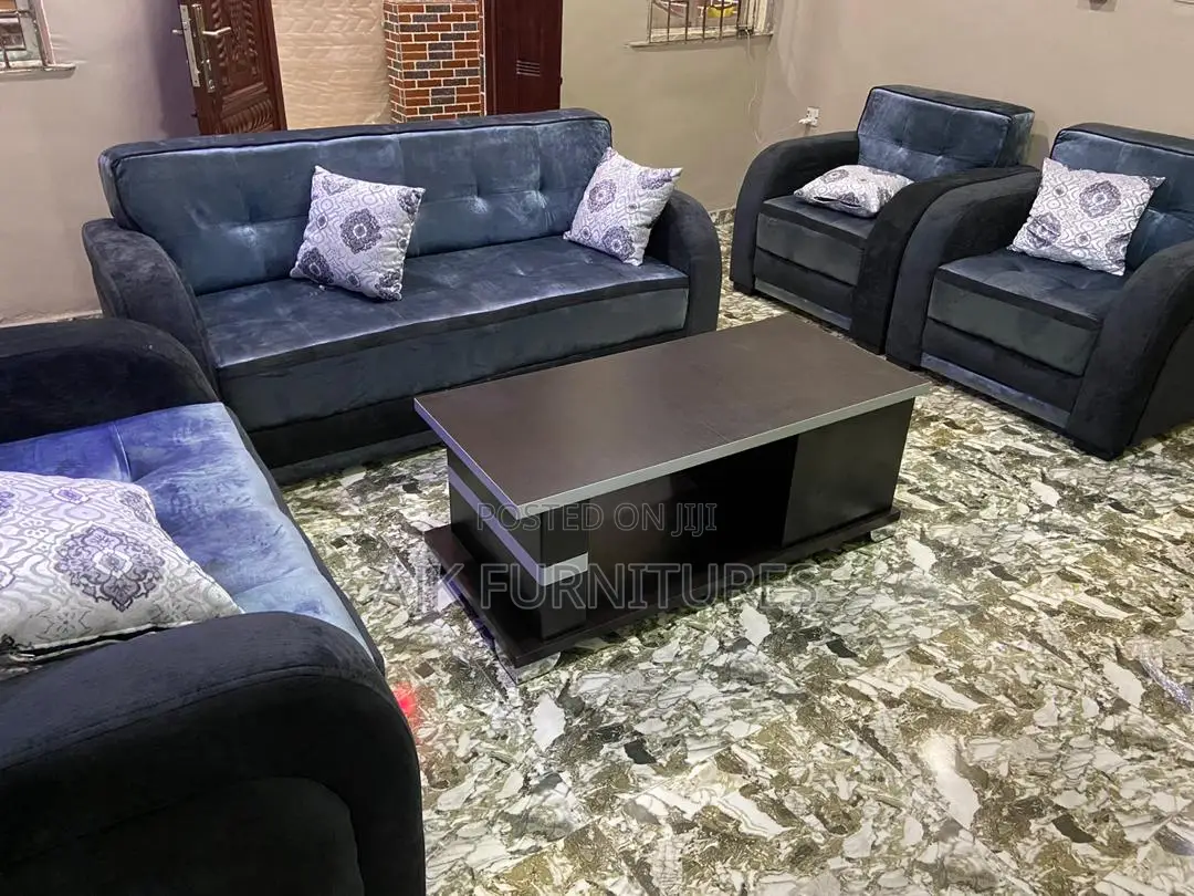 Executive 3+2+1+1 With Center Table