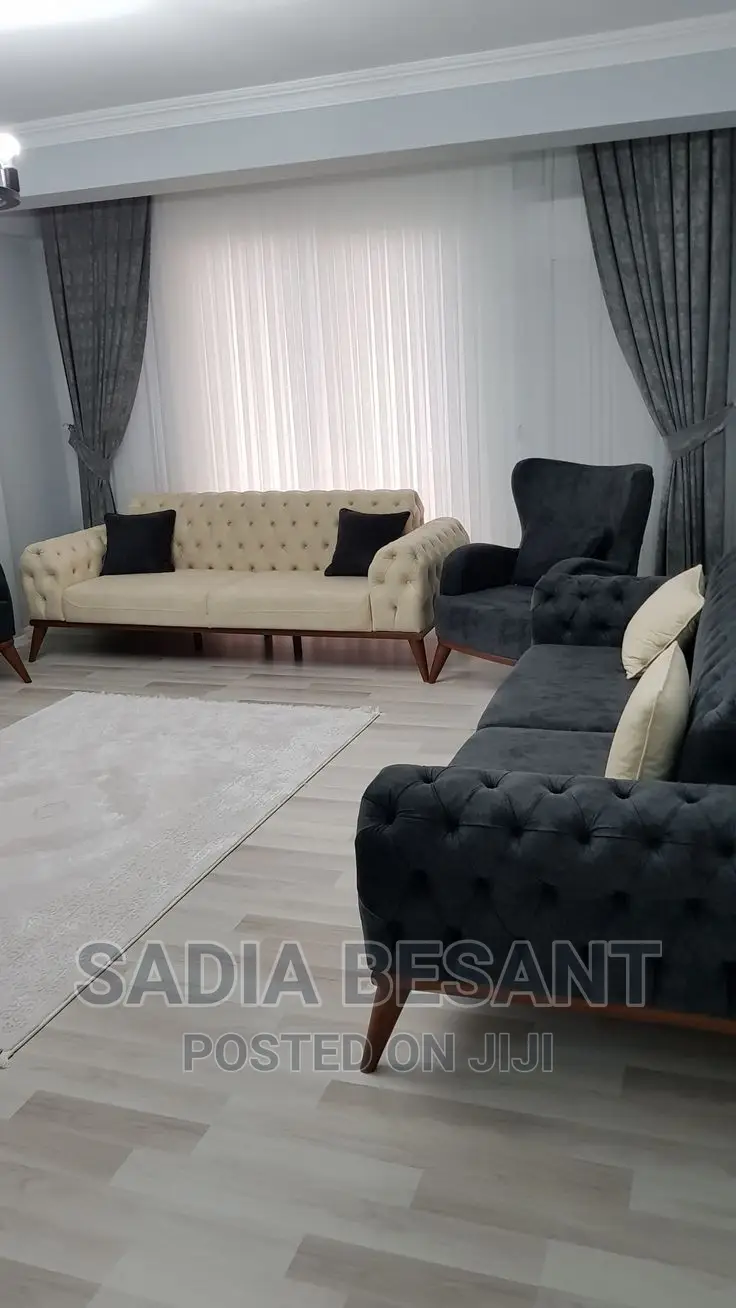 Turfted Sofa Set