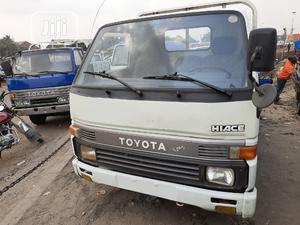 Toyota Dyna 150 2001 White