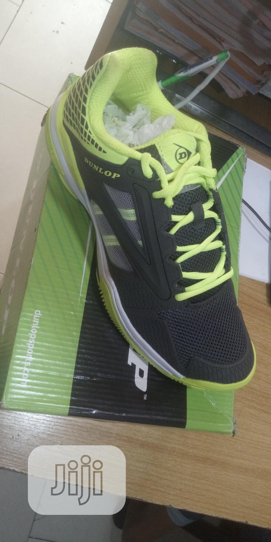 Dunlop Tennis Shoe