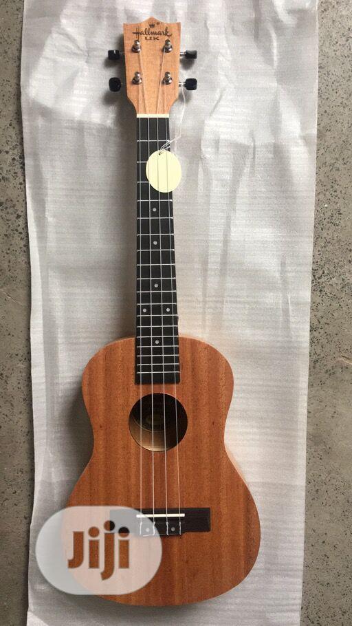 Hallmark-Uk Concert Ukulele Huk30n