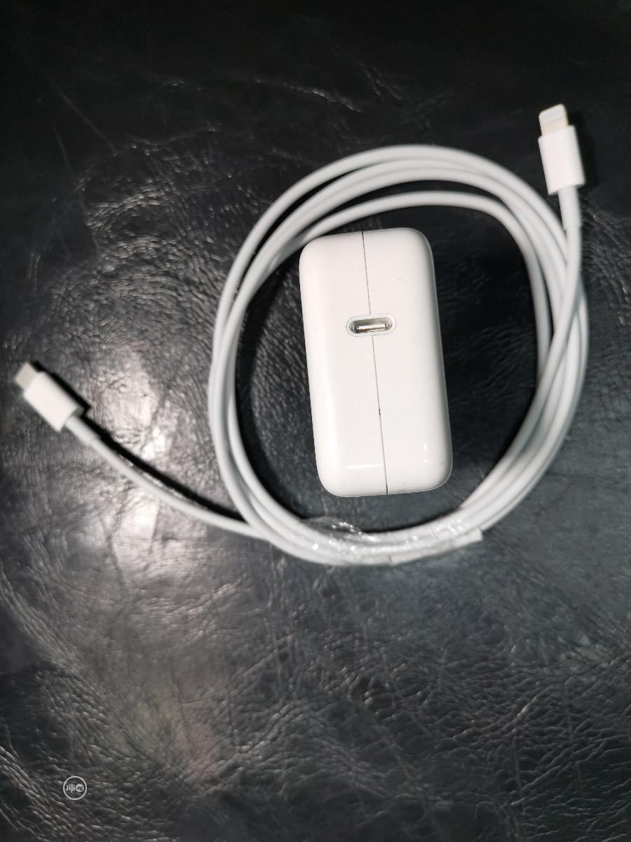 Macbook Chargee Type C 61watts