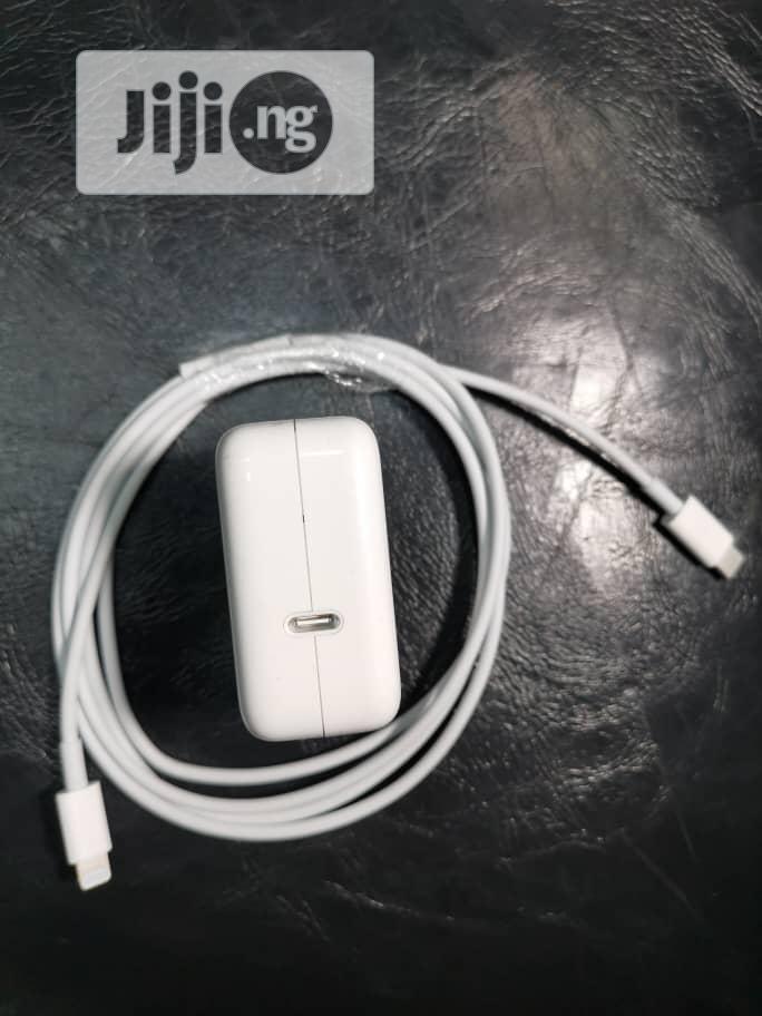 Macbook Chargee Type C 61watts