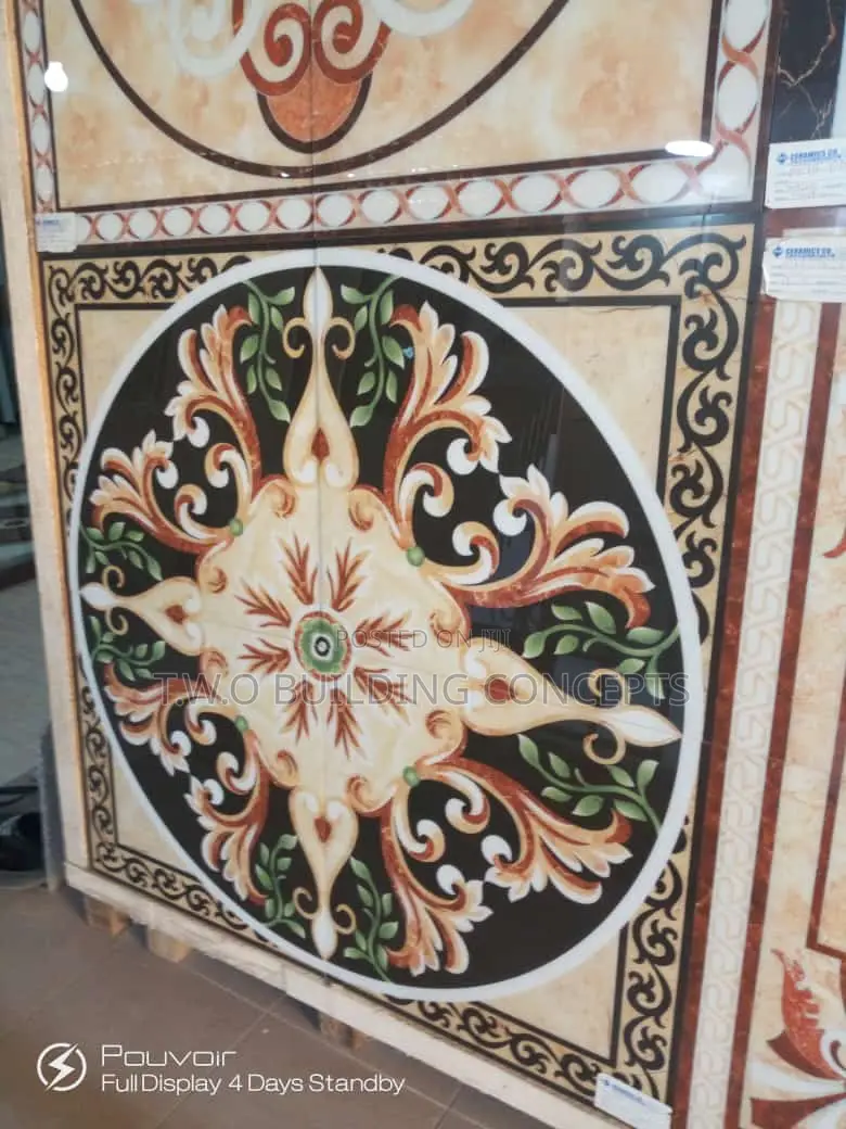 Center Tile