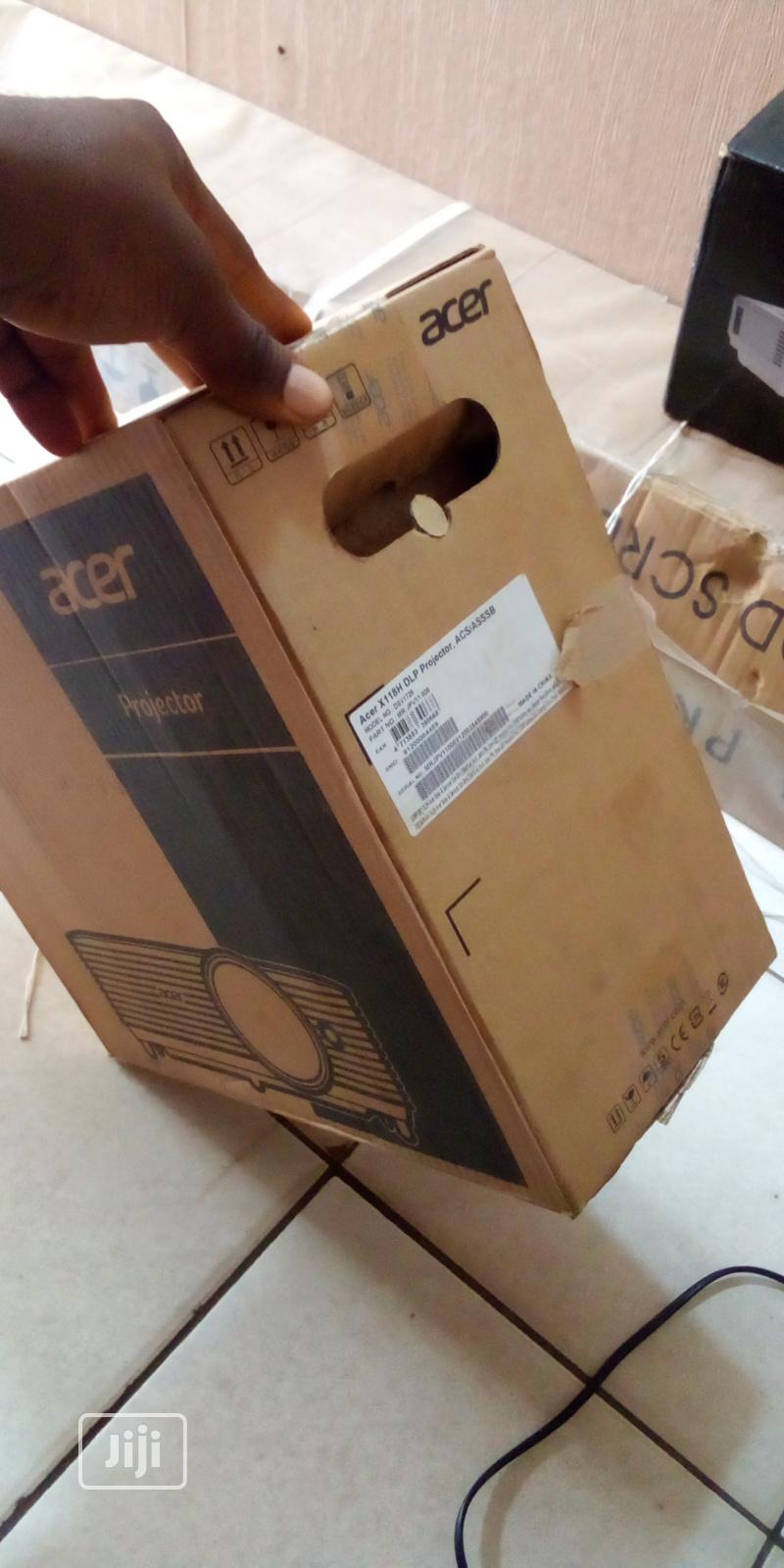 High Definition Projector