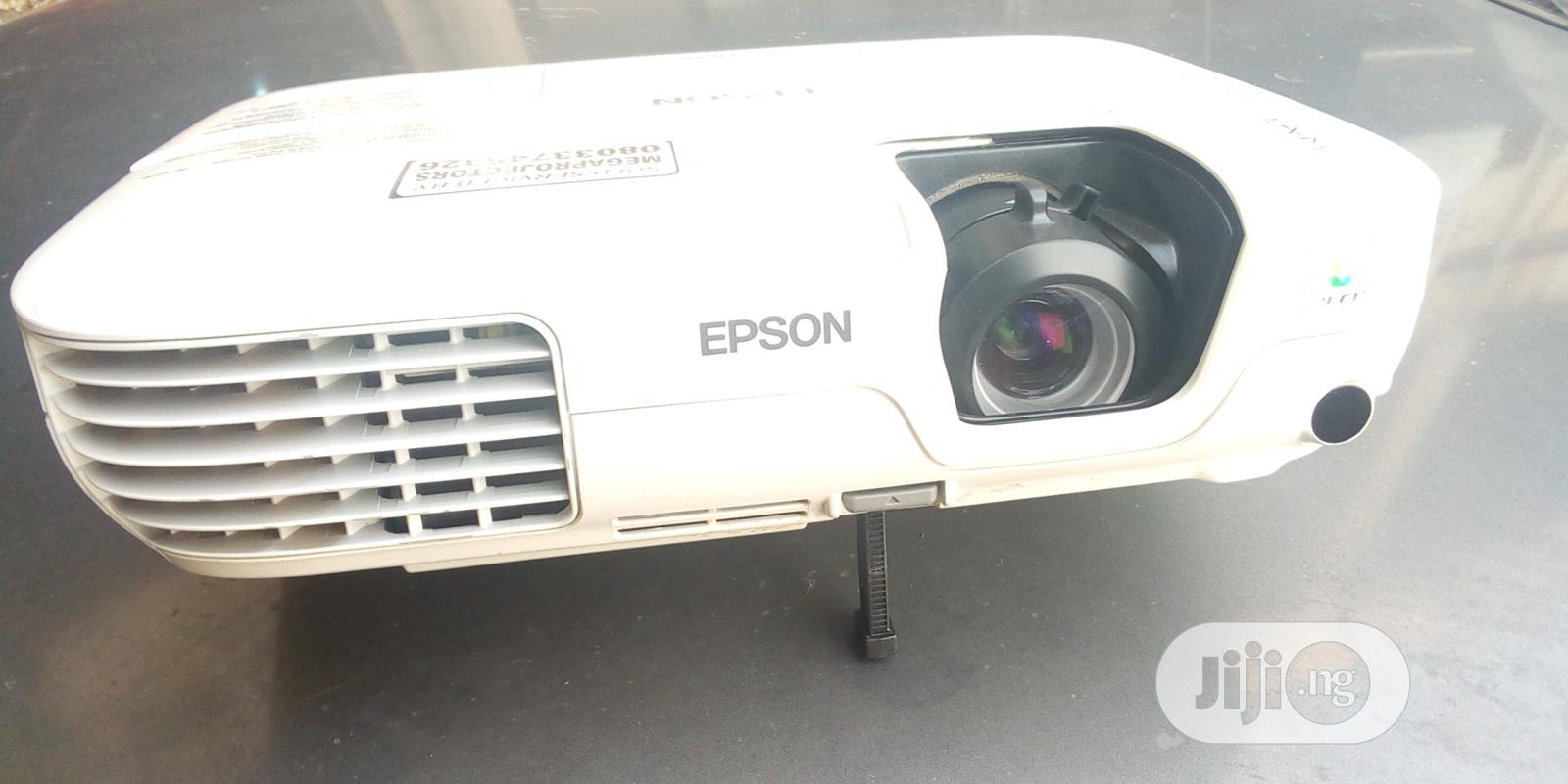 Epson Eb X9